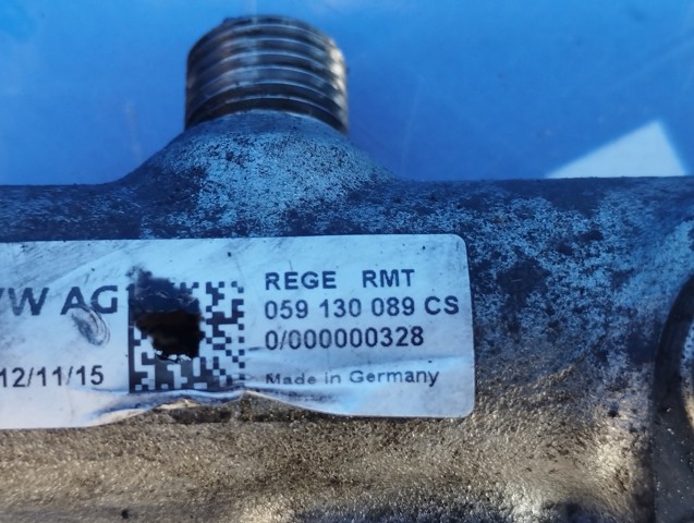 VAG 059130089EJ Распределитель топлива (рампа) левый в наличии Ровно