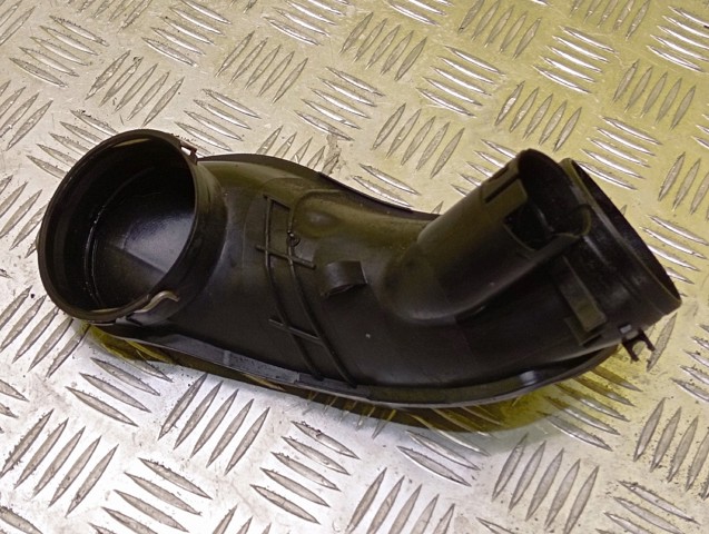 11117800048 BMW Фланец системы охлаждения купить в Черкассы