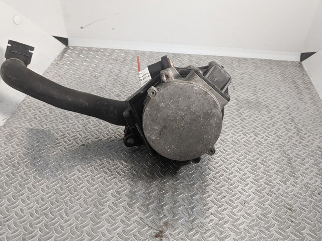 11517566335 BMW Дополнительная помпа купить в Украина