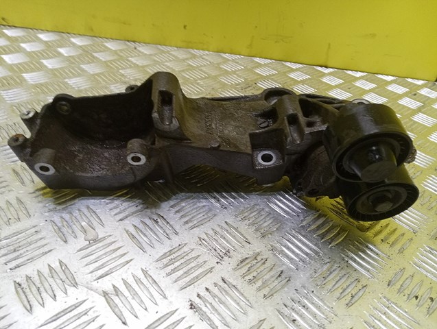 117103585R RENAULT Кронштейн генератора купить в Днепр