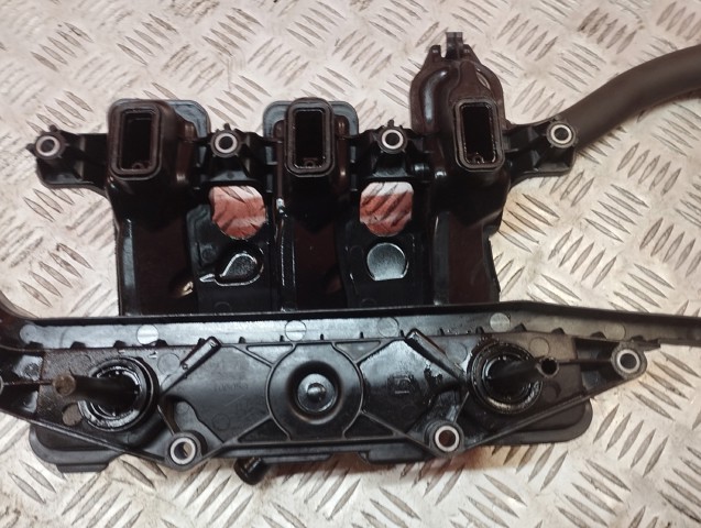 118302761R RENAULT Коллектор впускной купить в Харьков