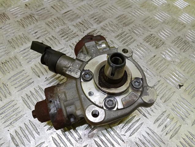 Насос топливный высокого давления (ТНВД) 13518577655 BMW