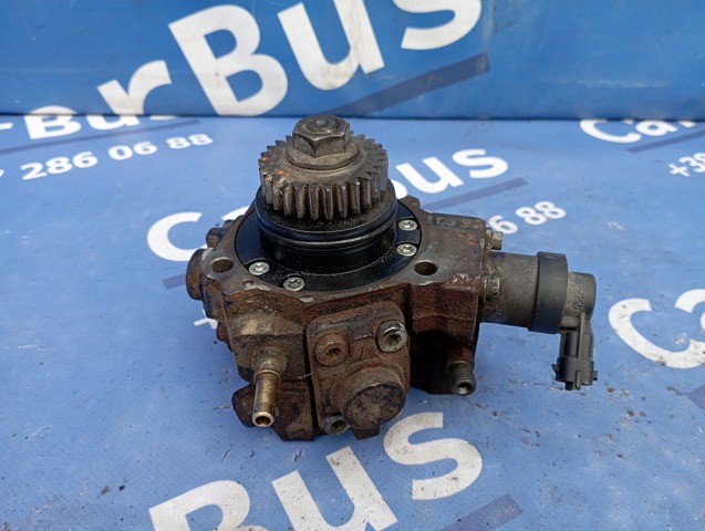 Насос топливный высокого давления 167002972R RENAULT