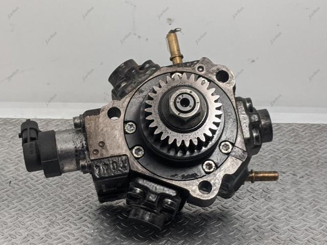 Насос топливный высокого давления (ТНВД) 167005114R RENAULT