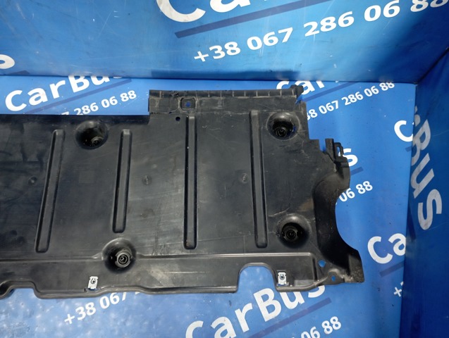 VAG 1EA825101E Защита днища, средняя часть в наличии Чернигов