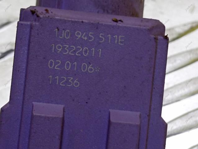1J0945511E VAG Датчик стоп сигнала купить в Ровно