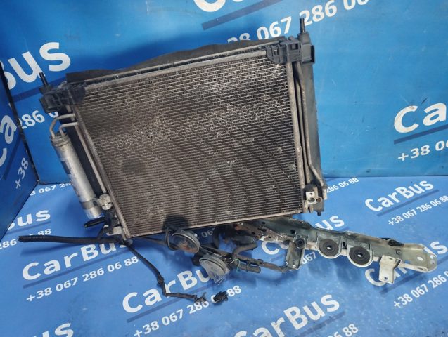 Диффузор радиатора кондиционера, в сборе с крыльчаткой и мотором 214811KK5B NISSAN