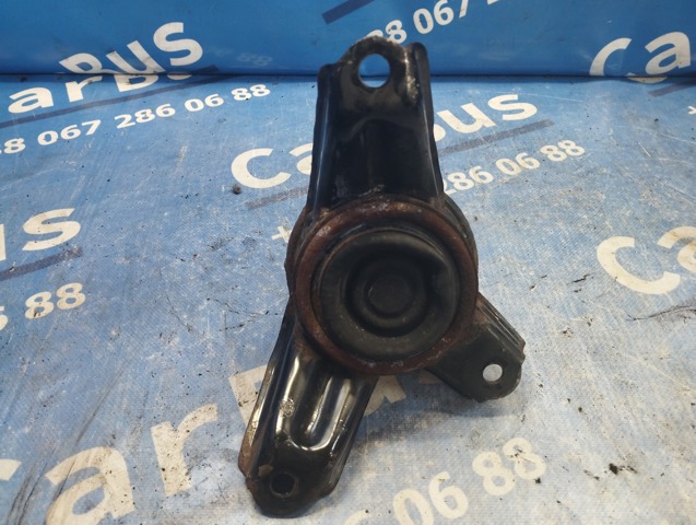 218102S200 HYUNDAI Подушка (опора) двигателя правая купить в Ровно