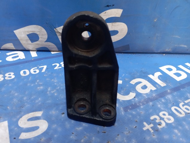 218252P200 HYUNDAI Кронштейн подушки (опоры) двигателя правой купить в Житомир