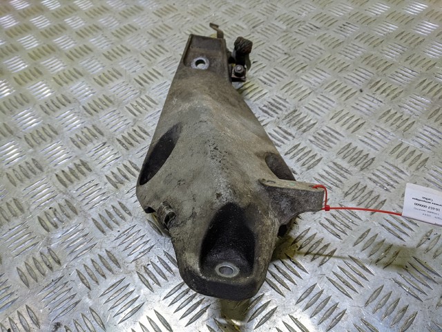 22116772679 BMW Кронштейн подушки (опоры) двигателя левой купить в Черкассы