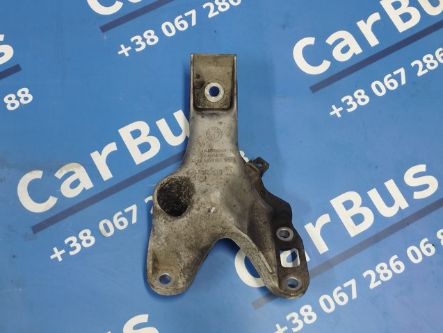 Кронштейн подушки (опоры) двигателя, левой 22116852855 BMW