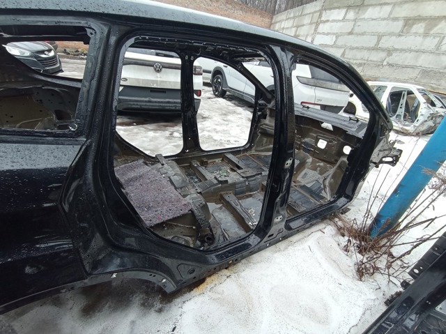 2400803 FORD Боковина кузова правая купить в Житомир