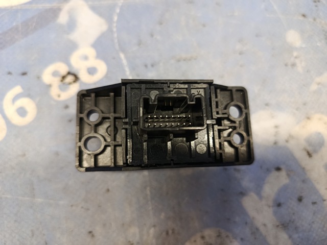 NISSAN 251755MP0A Кнопка включения парктроника в наличии Ровно