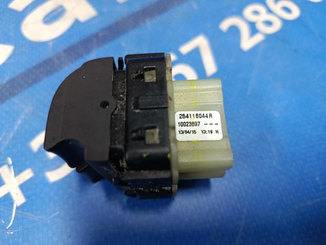 RENAULT 254118044R Кнопочный блок управления стеклоподъемником передний левый в наличии Черновцы