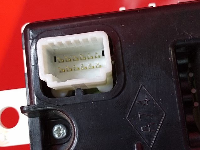 275700007R RENAULT купить в Винница
