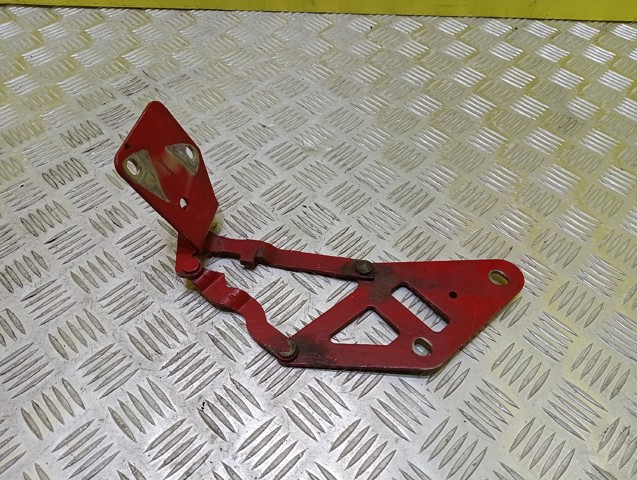 Завеса капота левая 2D0823301B VAG