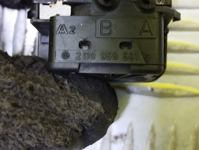 2D0959561G VAG купить в Ровно