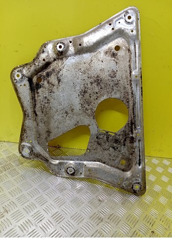 Защита поддона двигателя 31106786568 BMW