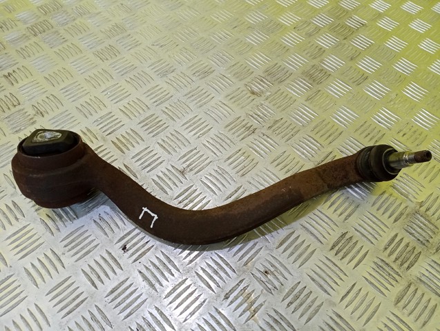 Передний нижний рычаг 31126773950 BMW