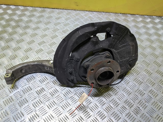 Цапфа - поворотный кулак передний, правый 31216773784 BMW