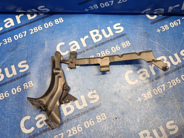 Шарнир капота правый 31352879 VOLVO