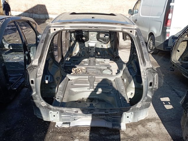 31416317 VOLVO Крыло заднее левое купить в Павлоград