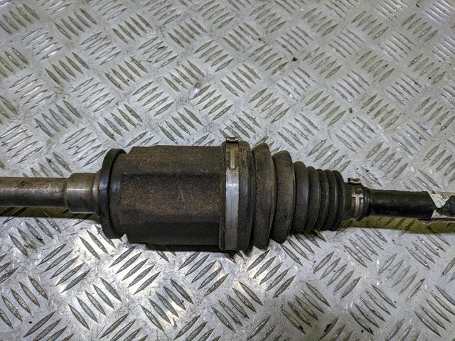 31607622884 BMW Правая полуось купить в Львов