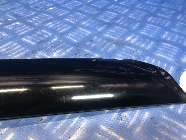 31672585 VOLVO Молдинг лобового стекла левый купить в Винница