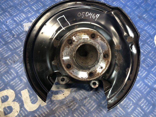 Цапфа поворотная правая 31681852 VOLVO