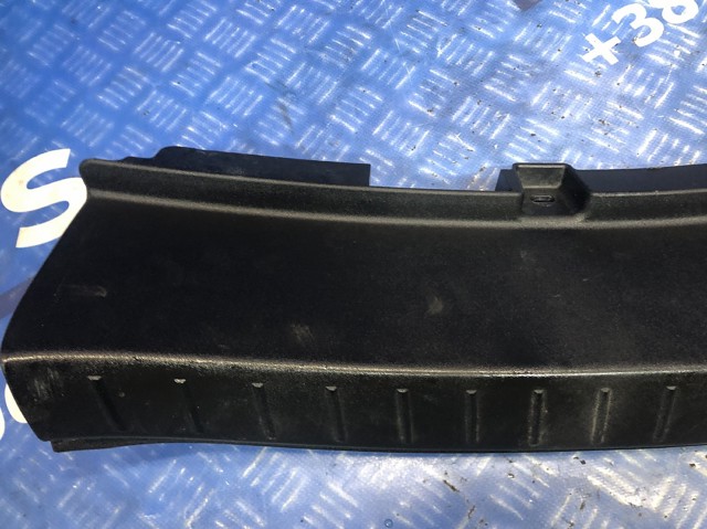 VOLVO 32344516 Облицовка задней панели багажника в наличии Ужгород