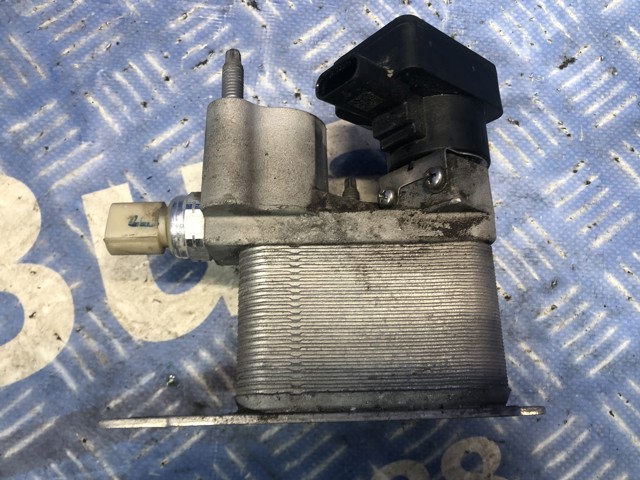 VOLVO 32373351 Теплообменник системы кондиционирования в наличии Запорожье
