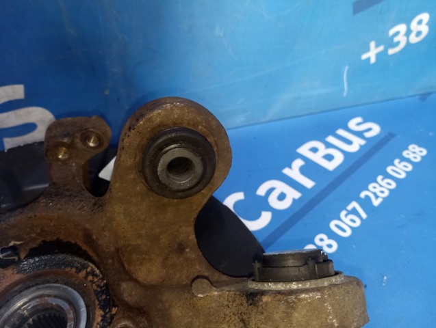 BMW 33326774809 Цапфа задняя левая в наличии Павлоград