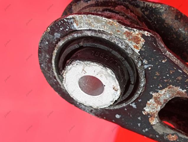 33326786978 BMW Нижний продольный рычаг купить в Украина