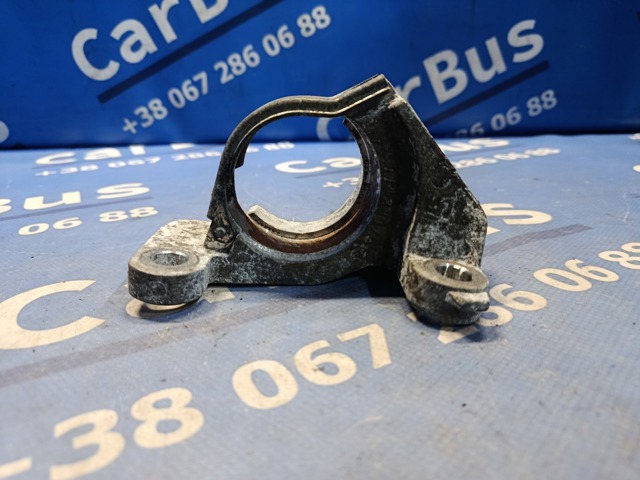 Опора подвесного подшипника передней полуоси 397742387R RENAULT