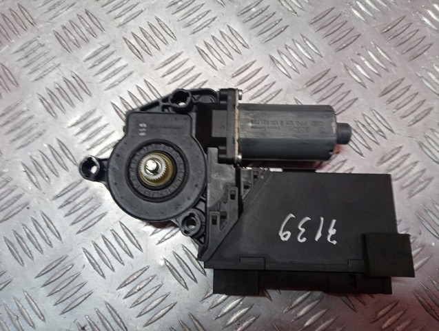 VAG 3D0959795E Мотор стеклоподъемника двери задней левой в наличии Черкассы