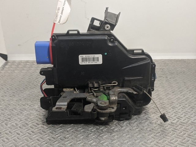 Замок передней левой двери 3D2837015K VAG