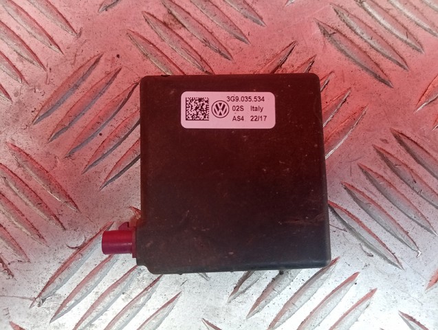 Антенна GPS 3G9035534 VAG