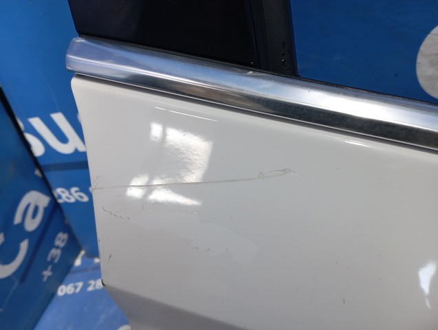 VAG 3V0831056B Дверь передняя правая в наличии Хмельницкий
