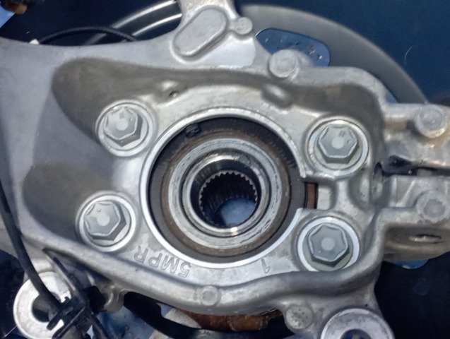 Цапфа поворотная правая 400145MR0B NISSAN