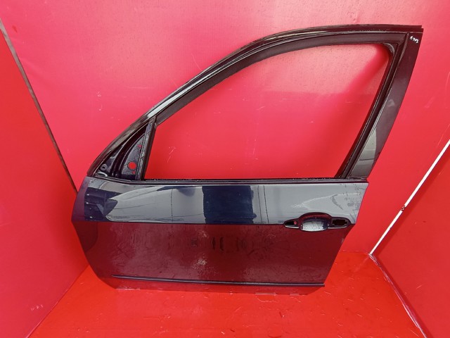 Передняя левая дверь 41517181475 BMW