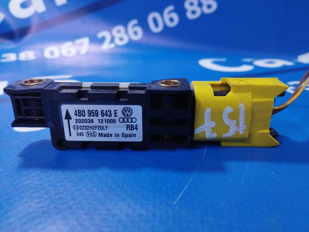 4B0959643E Датчик удара купить Житомир