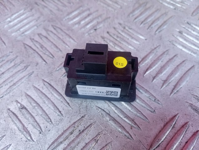 4G0959831C VAG Кнопка привода замка крышки багажника (двери 3/5-й (ляды) купить в Житомир