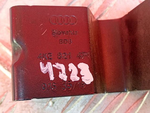 4KE821471 VAG Кронштейн крепления крыла  переднего правого верхний купить в Харьков