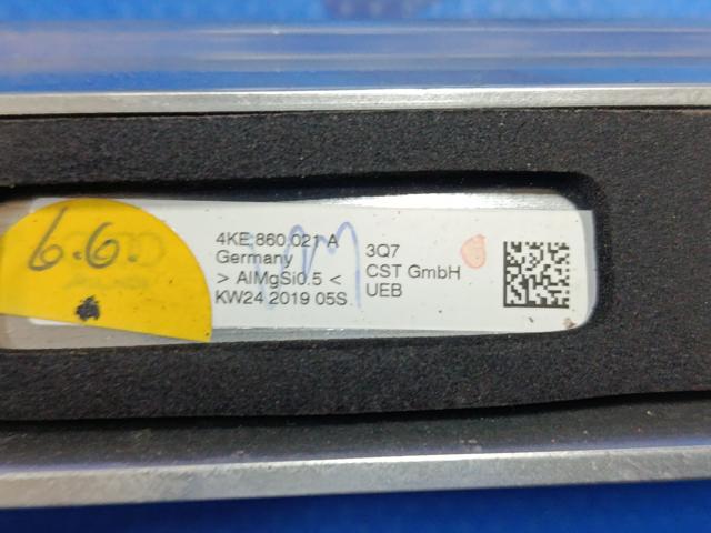 VAG 4KE860022A3Q7 Рейлинг крыши правый в наличии Украина