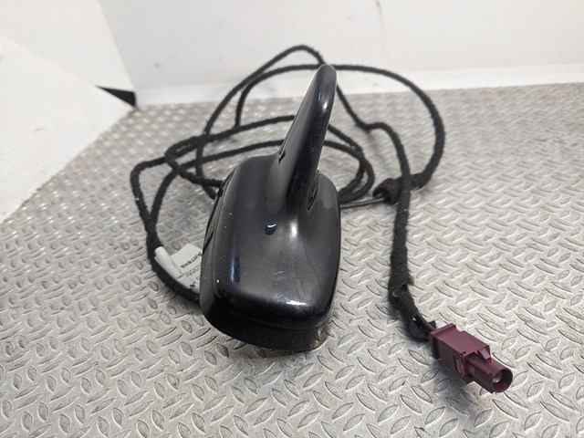 Антенна 4L0035503L VAG