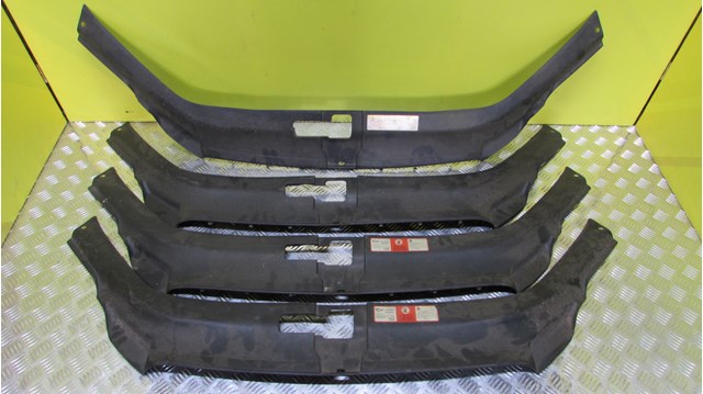 Накладка верхняя передней панели/суппорта радиатора 4L0807081 VAG