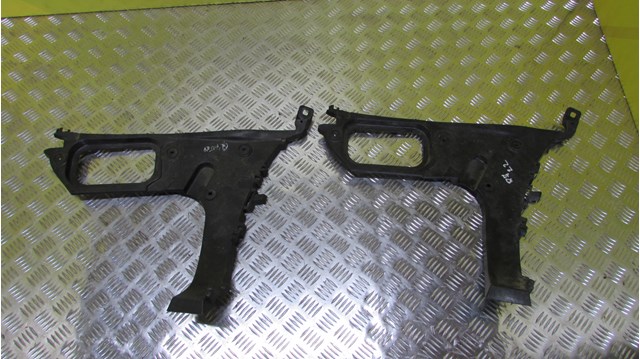 Направляющая заднего бампера, левая 4L0807453A VAG