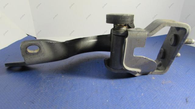 4L0827300B VAG Петля задней двери купить в Тернополь