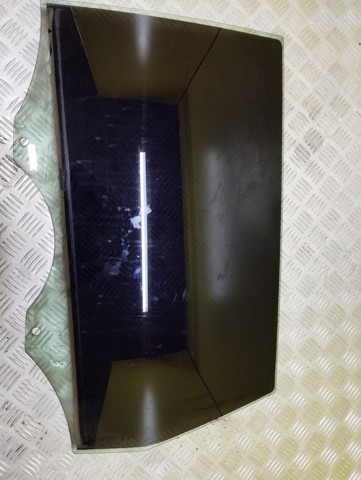 Стекло задней правой двери 4L0845206 VAG