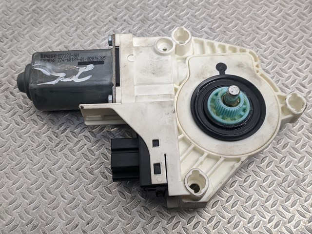 4L0959802B VAG Мотор стеклоподъемника двери задней правой купить в Ужгород